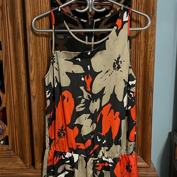 Guess Pants - 3/$30 | Guess | Floral Romper | Zip Up Back | Gold, Red and Black | Size L